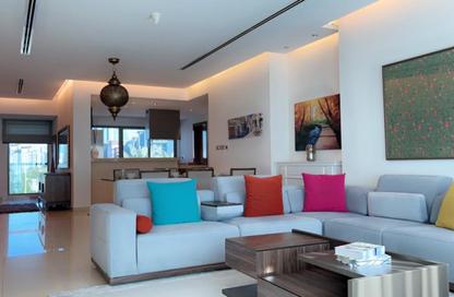 Apartment - 3 Bedrooms - 5 Bathrooms for rent in Reef Island - Capital Governorate
