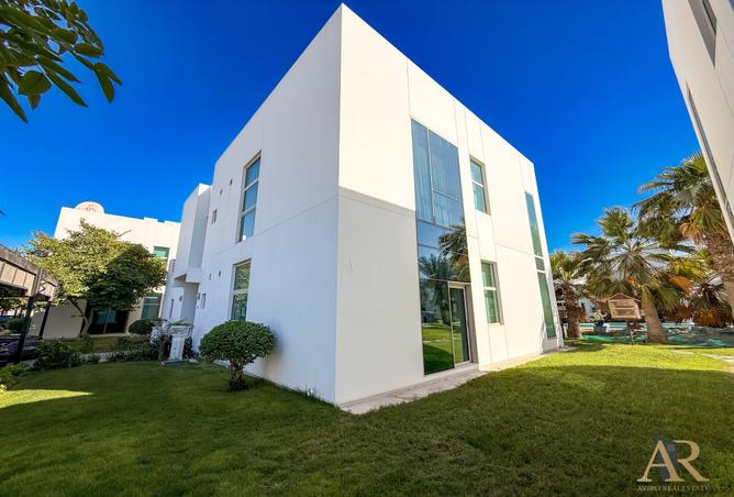 961426 - Property Image 2
