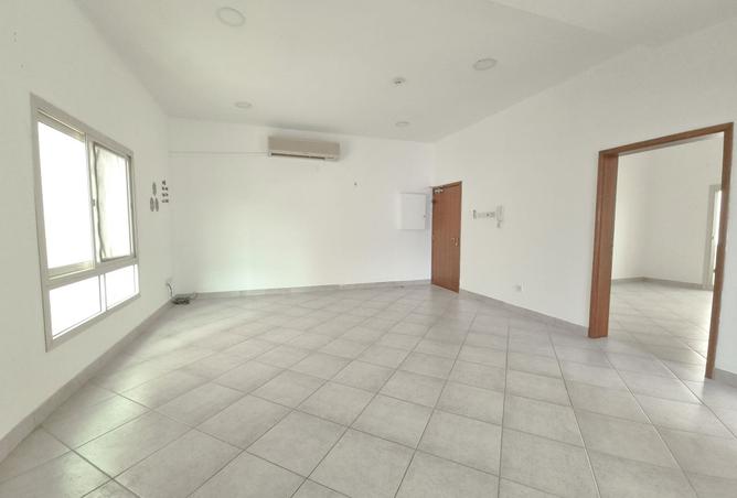 960009 - Property Image 2