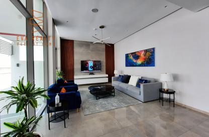 Apartment - 2 Bedrooms - 3 Bathrooms for rent in Janabiya - Northern Governorate