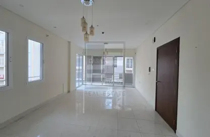 Apartment - 4 Bedrooms - 4 Bathrooms for rent in Hidd - Muharraq Governorate