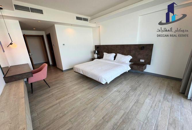 974070 - Property Image 2