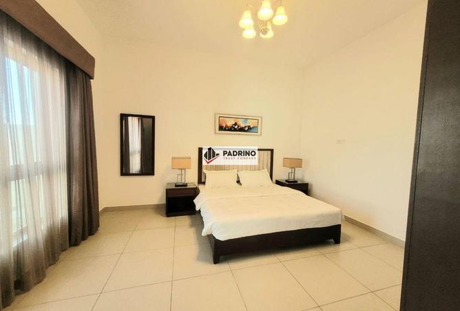 886403 - Property Image 3