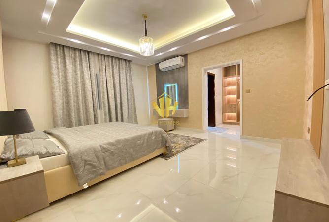 955646 - Property Image 2