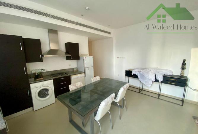 988465 - Property Image 3