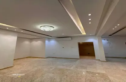 فيلا - 7 غرف نوم - 7 حمامات للبيع في الرفاع الشرقي - الرفاع - المحافظة الجنوبية