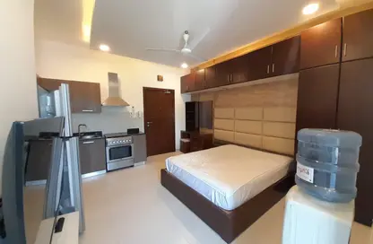 Apartment - Studio - 1 Bathroom for rent in Mahooz - Manama - Capital Governorate