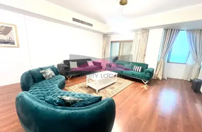 Apartment - 4 Bedrooms - 5 Bathrooms for sale in Al Juffair - Capital Governorate