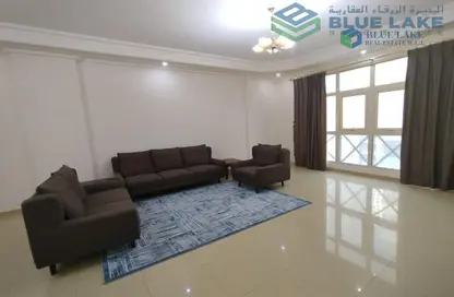 Apartment - 3 Bedrooms - 3 Bathrooms for rent in Al Juffair - Capital Governorate