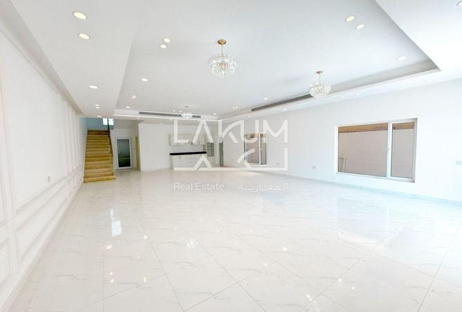 976767 - Property Image 2