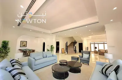 Villa - 4 Bedrooms - 5 Bathrooms for rent in Saar - Northern Governorate