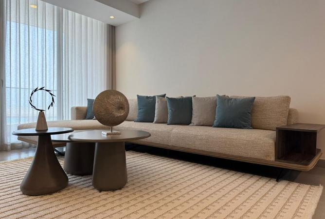 958305 - Property Image 2