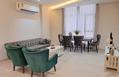 Apartment - 2 Bedrooms - 2 Bathrooms for rent in Zinj - Manama - Capital Governorate