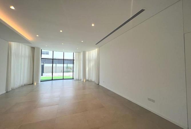 965901 - Property Image 3