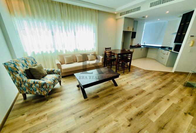 987077 - Property Image 2