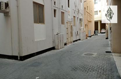 Apartment - 2 Bedrooms - 1 Bathroom for rent in Muharraq - Muharraq Governorate