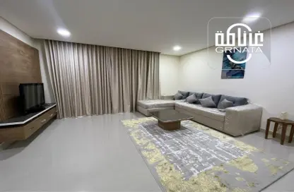 Living Room image for: Apartment - 1 Bedroom - 1 Bathroom for rent in Sanabis - Manama - Capital Governorate, Image 1
