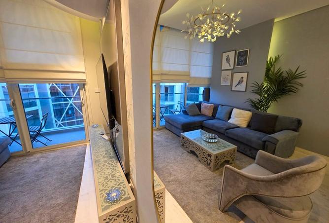 988117 - Property Image 2