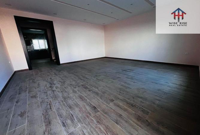 964218 - Property Image 3