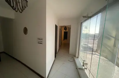 Shop - Studio - 4 Bathrooms for rent in Tubli - Central Governorate