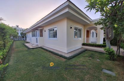 Villa - 3 Bedrooms - 4 Bathrooms for rent in Sanabis - Manama - Capital Governorate