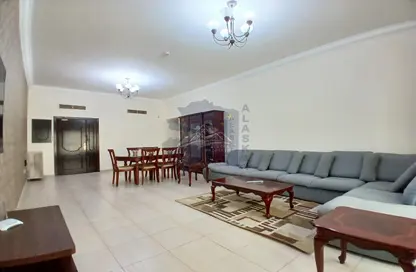 Apartment - 2 Bedrooms - 2 Bathrooms for rent in Al Juffair - Capital Governorate
