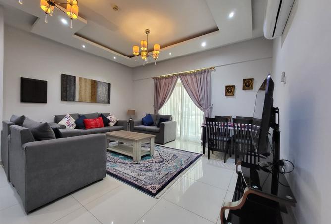 983242 - Property Image 2