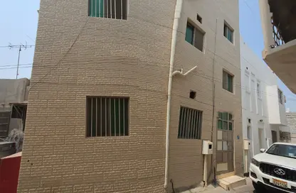 عمارة بالكامل - 2 غرف نوم - 2 حمامات للبيع في المحرق - المحرق