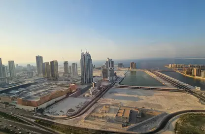 شقة - 4 غرف نوم - 5 حمامات للايجار في أبراج اللولو - المنامة - محافظة العاصمة
