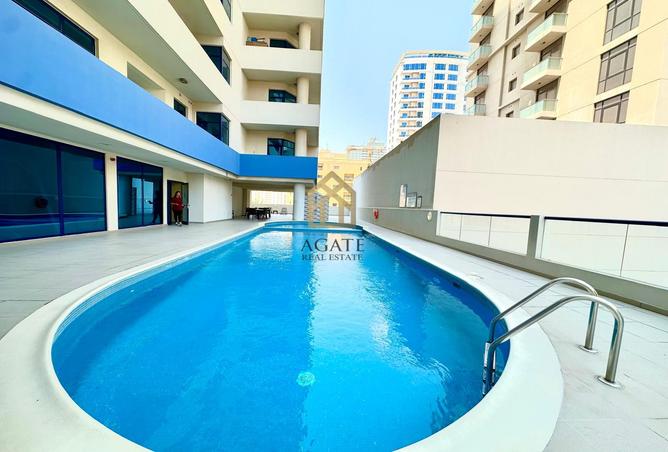 956021 - Property Image 3