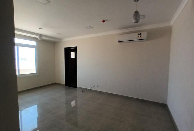 979333 - Property Image 3