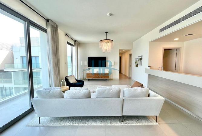 979189 - Property Image 2