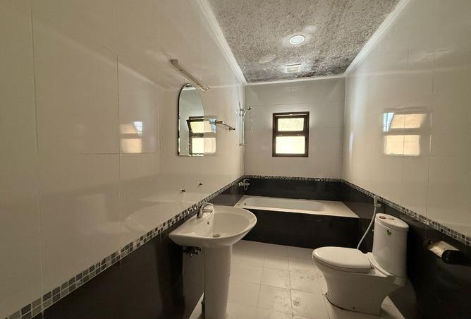 992368 - Property Image 3