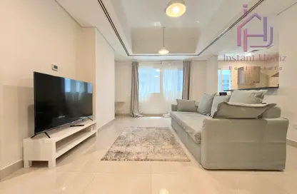 Apartment - 1 Bedroom - 2 Bathrooms for rent in Sanabis - Manama - Capital Governorate