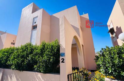 Villa - 3 Bedrooms - 3 Bathrooms for rent in Saar - Northern Governorate