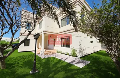 فيلا - 4 غرف نوم - 4 حمامات للايجار في عالي - المحافظة الوسطى