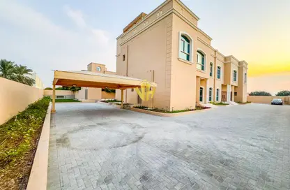 Villa - 5 Bedrooms - 5 Bathrooms for rent in Janabiya - Northern Governorate