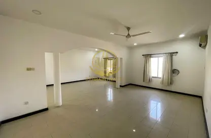 Apartment - 3 Bedrooms - 3 Bathrooms for rent in Um Al Hasam - Manama - Capital Governorate