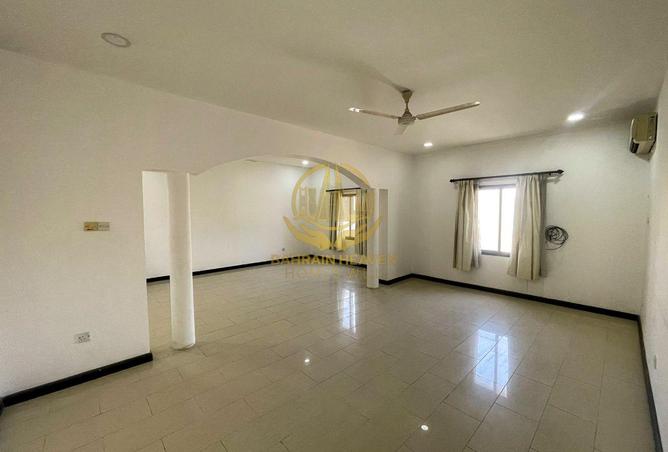 962923 - Property Main Image