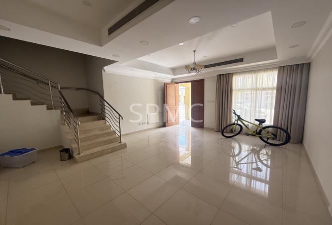 981332 - Property Image 2