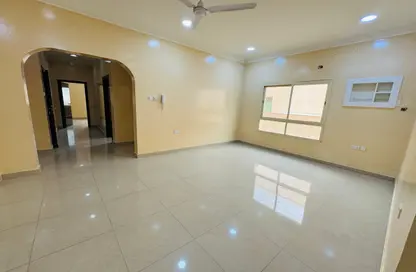 Apartment - 3 Bedrooms - 3 Bathrooms for rent in Hamad Town - Northern Governorate
