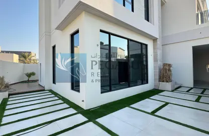 Villa - 4 Bedrooms - 6 Bathrooms for sale in Maqabah - Northern Governorate