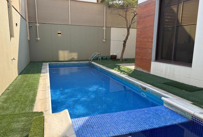 987952 - Property Main Image