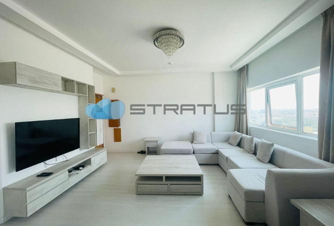 958510 - Property Image 2