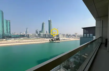 Penthouse - 3 Bedrooms - 5 Bathrooms for rent in Reef Island - Capital Governorate