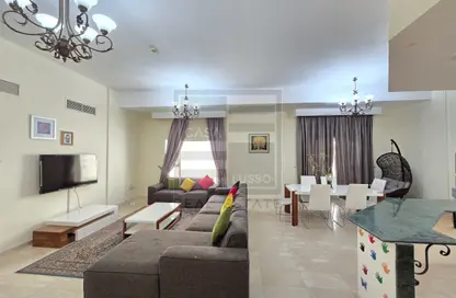Apartment - 3 Bedrooms - 3 Bathrooms for rent in Al Juffair - Capital Governorate