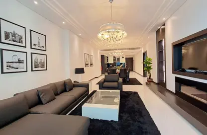 Apartment - 3 Bedrooms - 5 Bathrooms for rent in Al Juffair - Capital Governorate