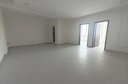 Office Space - Studio - 2 Bathrooms for rent in Maqabah - Northern Governorate