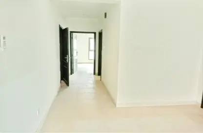 Apartment - 2 Bedrooms - 2 Bathrooms for rent in Muharraq - Muharraq Governorate