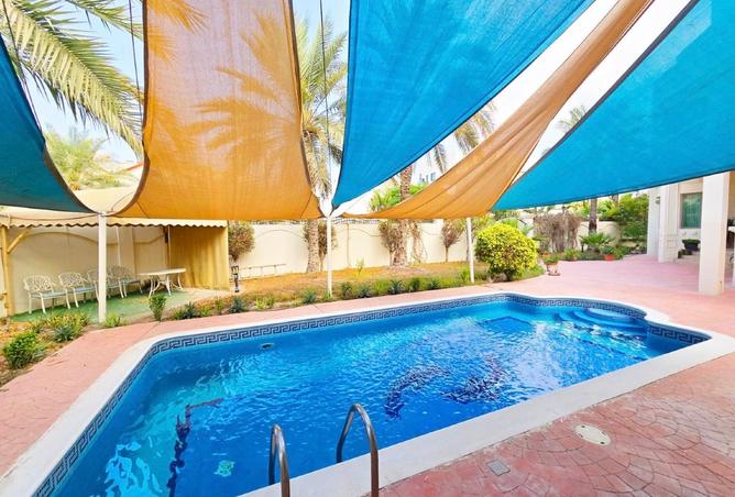 979526 - Property Image 2